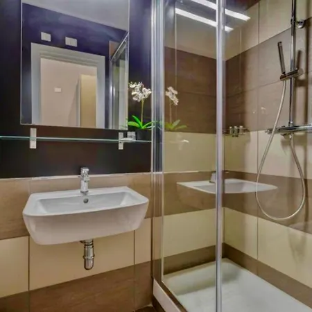 Appartement Dgs 3*